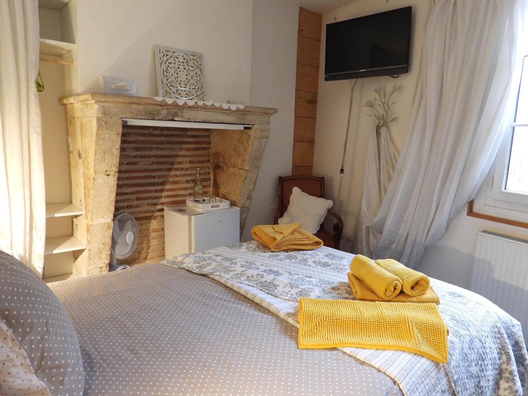 B&B Le Miroir Aux Fees Bordeaux Exterior foto