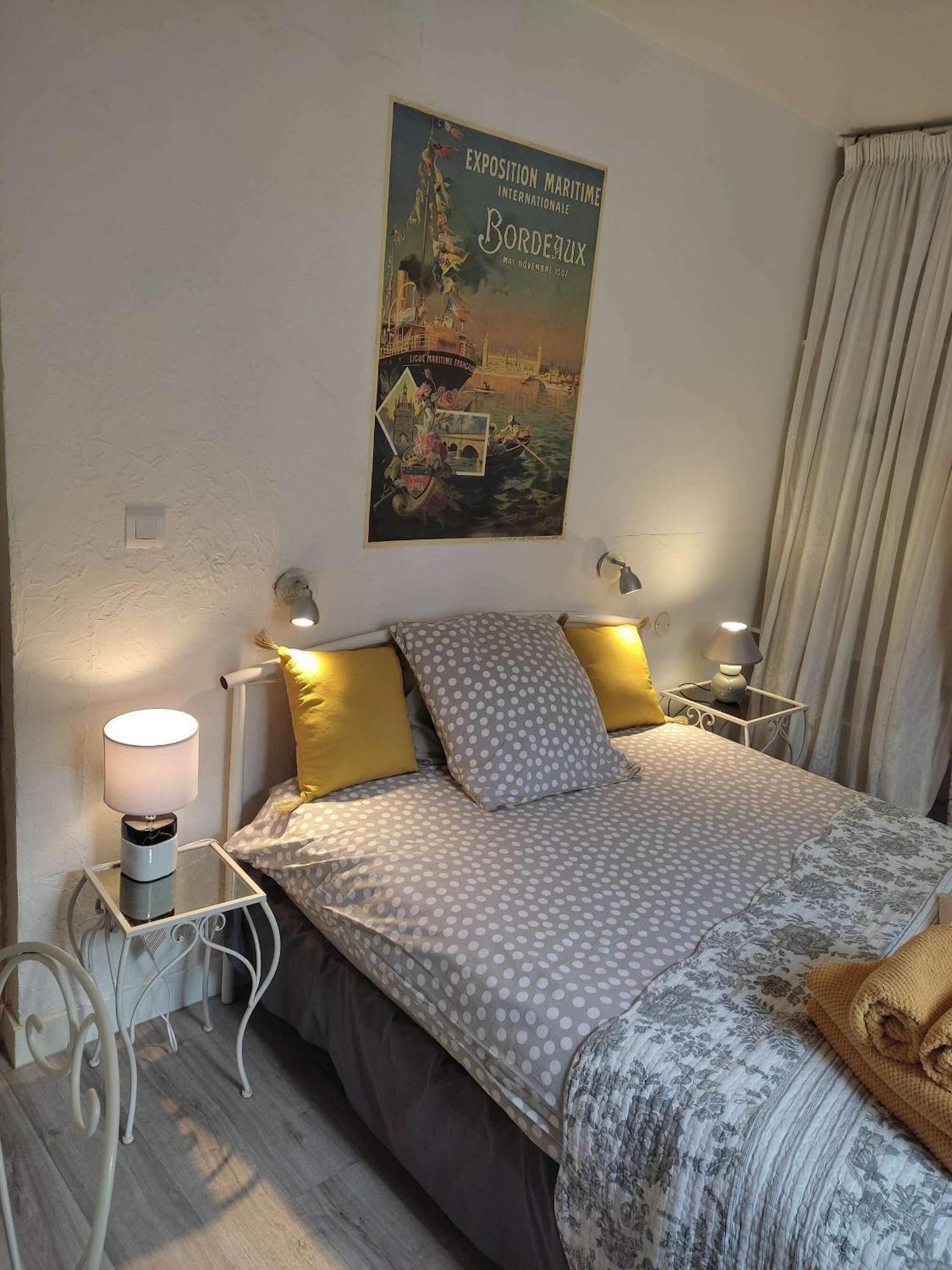 B&B Le Miroir Aux Fees Bordeaux Exterior foto