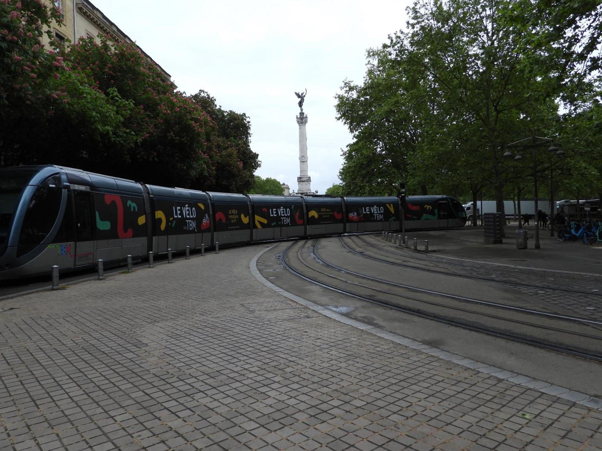 B&B Le Miroir Aux Fees Bordeaux Exterior foto